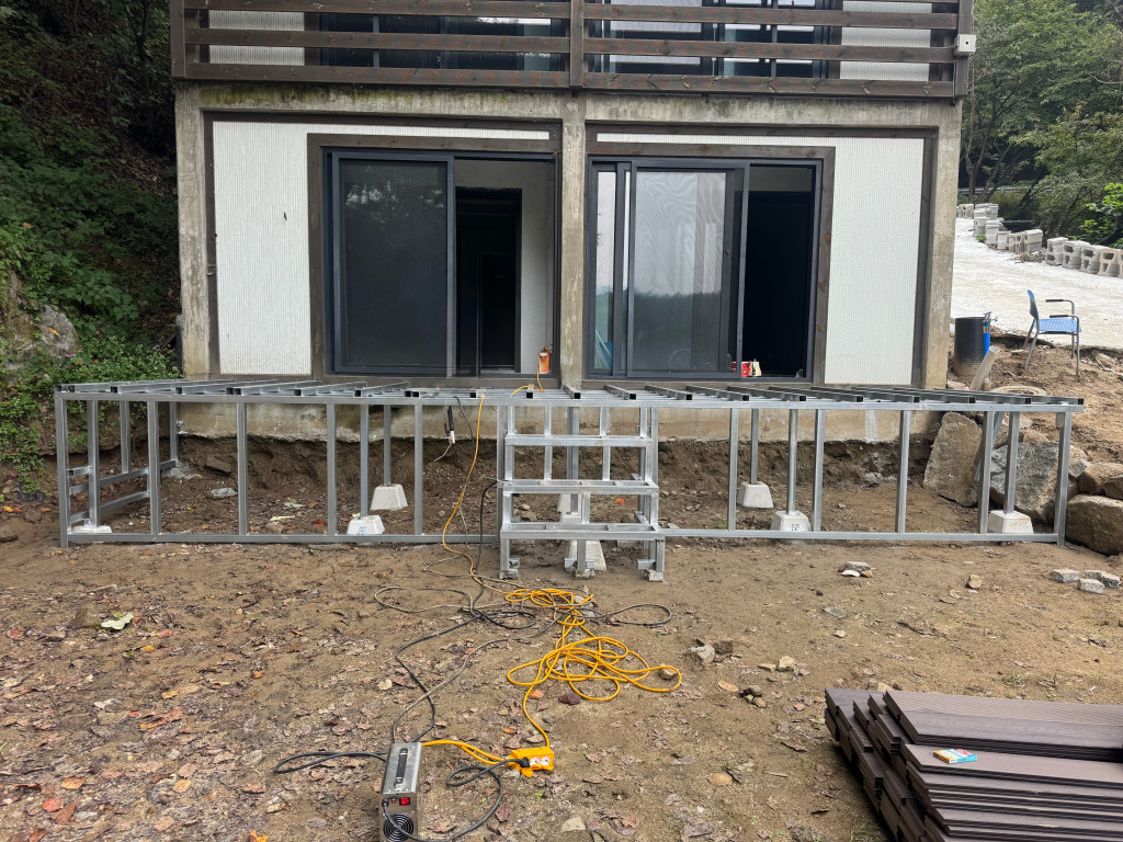 /user/d/dawon3277/editor/2512/2e844fe813b58a844e684726546dcd5f_1765159637_2595.jpg 이미지크게보기